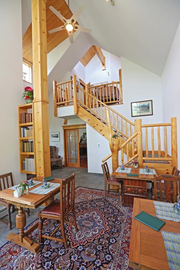 Beaujolais Boutique B&B At Thea'S House Banff Eksteriør billede
